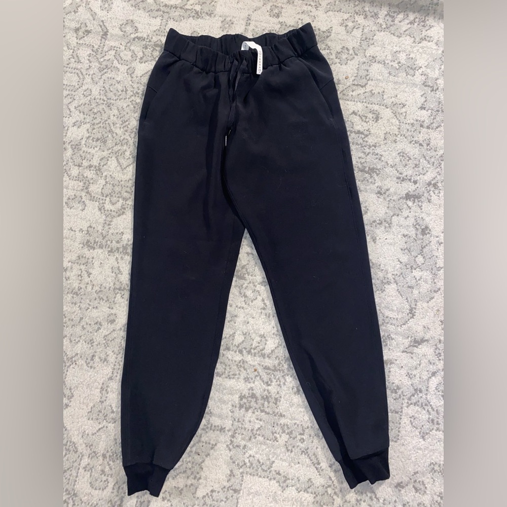 Lululemon On the Fly Joggers